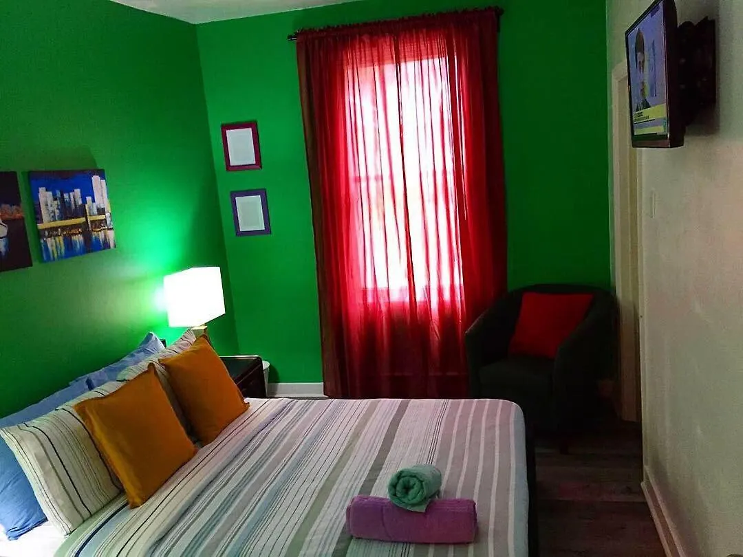 Bed & Breakfast Git Monk Hotel Montreal Canada